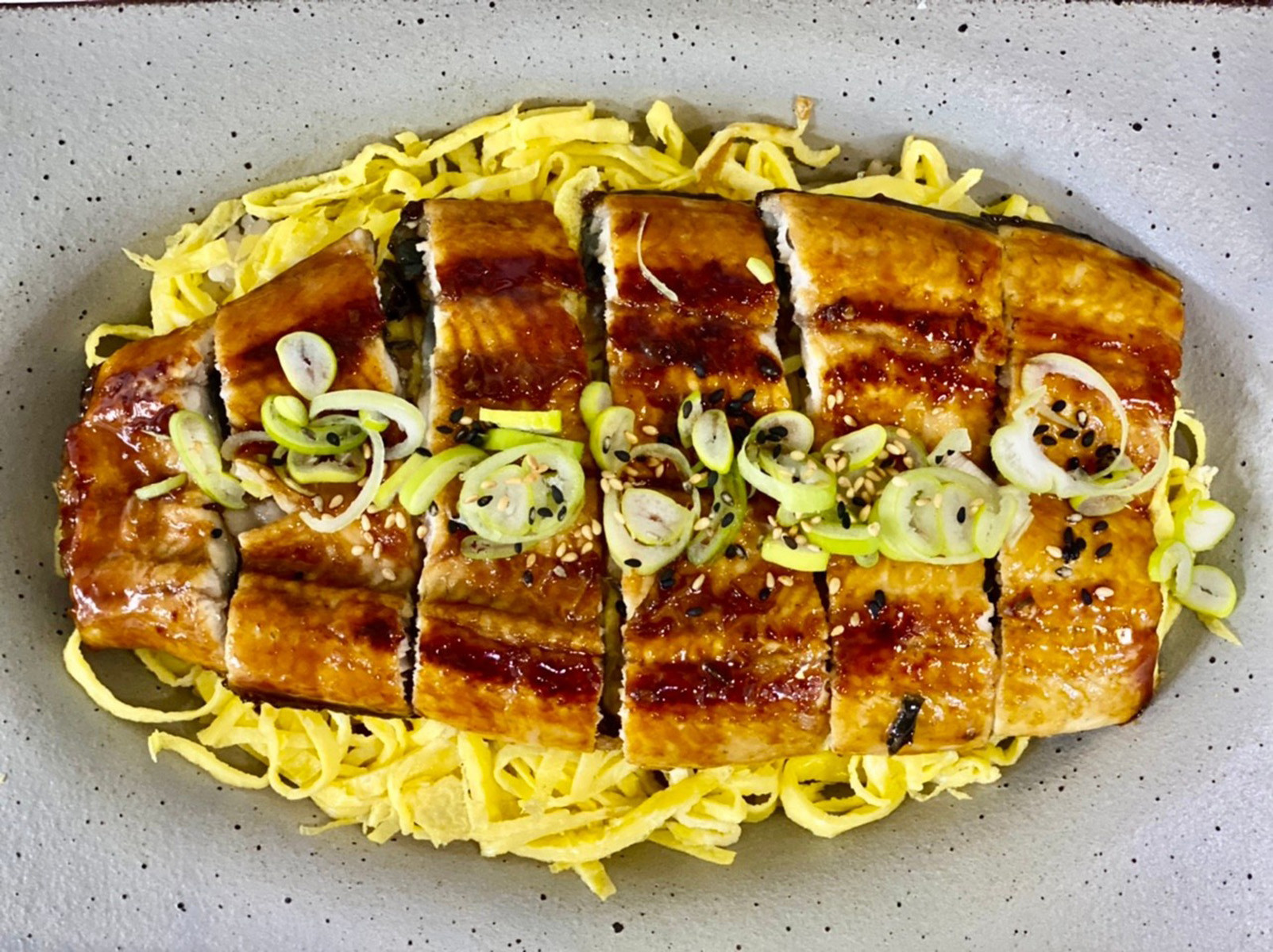 [제철맞이 할인]심명진 민물장어 손질장어 1kg(손질후 700g)
